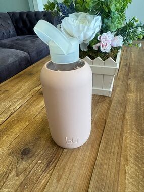 bkr Glass Bottle in Blush Pink with White Cap